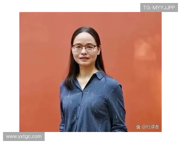 攀岩之路上的深度对话:陈娜的挑战与成长故事